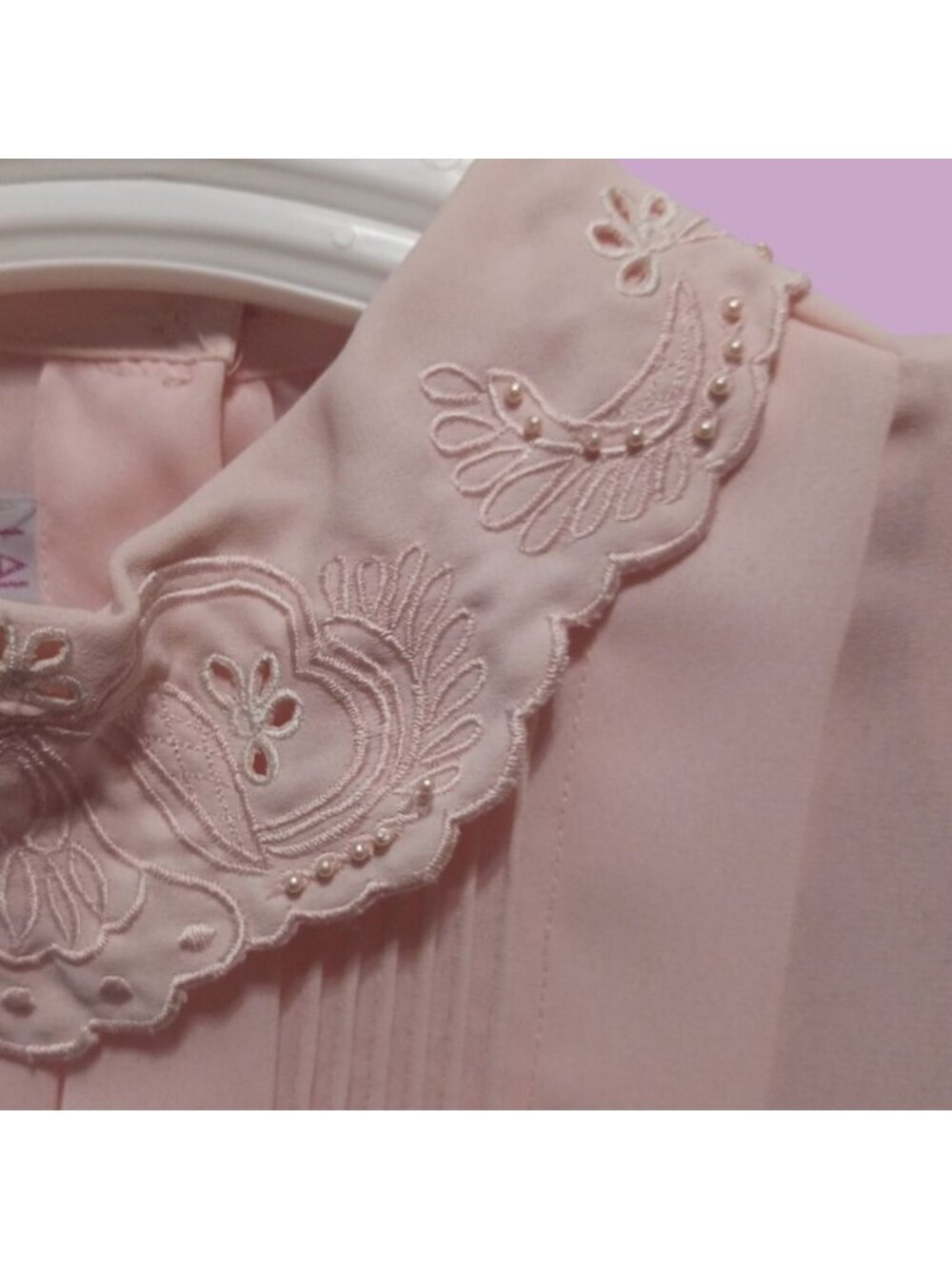 Laura&Jayne WomenBack Button Blouse Embroidered & Pleated Blush Pink Petite 10 - Picture 4 of 10